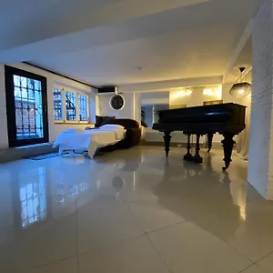 Quiet On Botanic Street Апартаменты